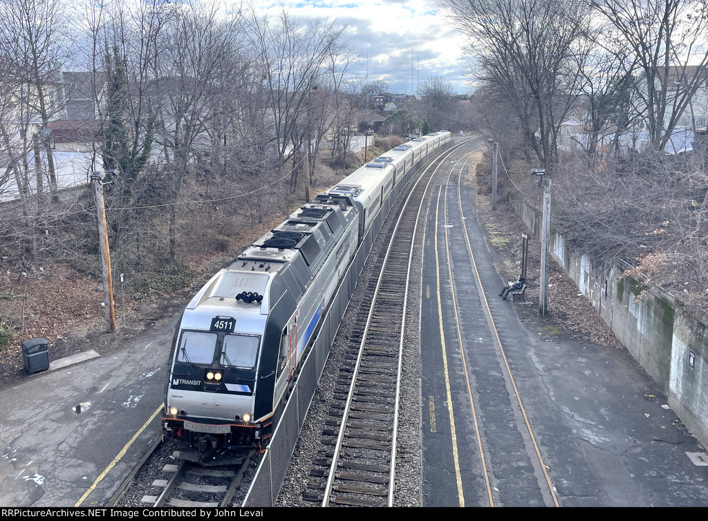 NJT Train # 1713 arriving into Kingsland Station with ALP-45DP # 4511 as power 